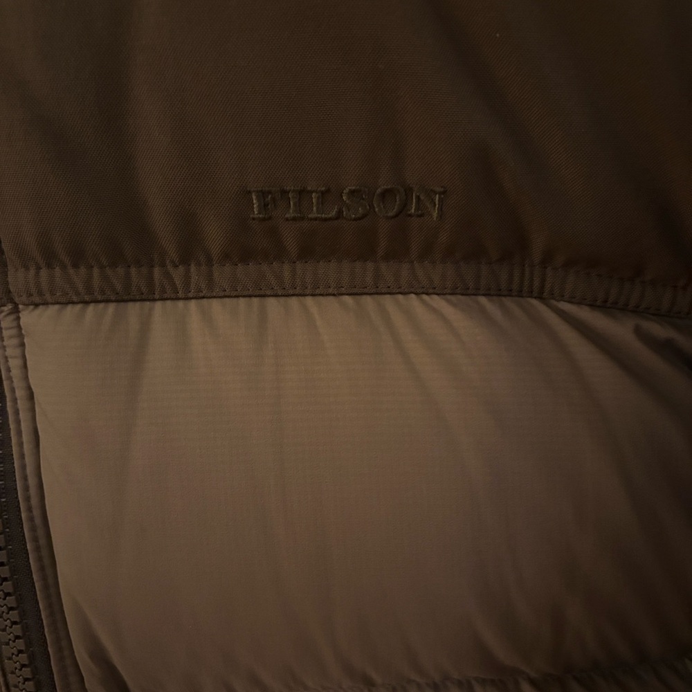 FILSON
Featherweight Down Jacket - Men’s tan - Picture 4 of 4